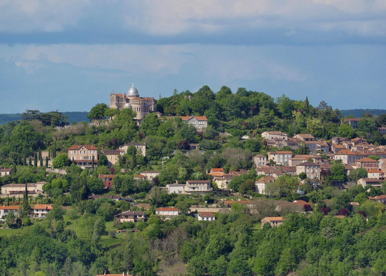 La Bastide Portoly B&B "Pruneaux" Penne-dʼAgenais Exteriér fotografie